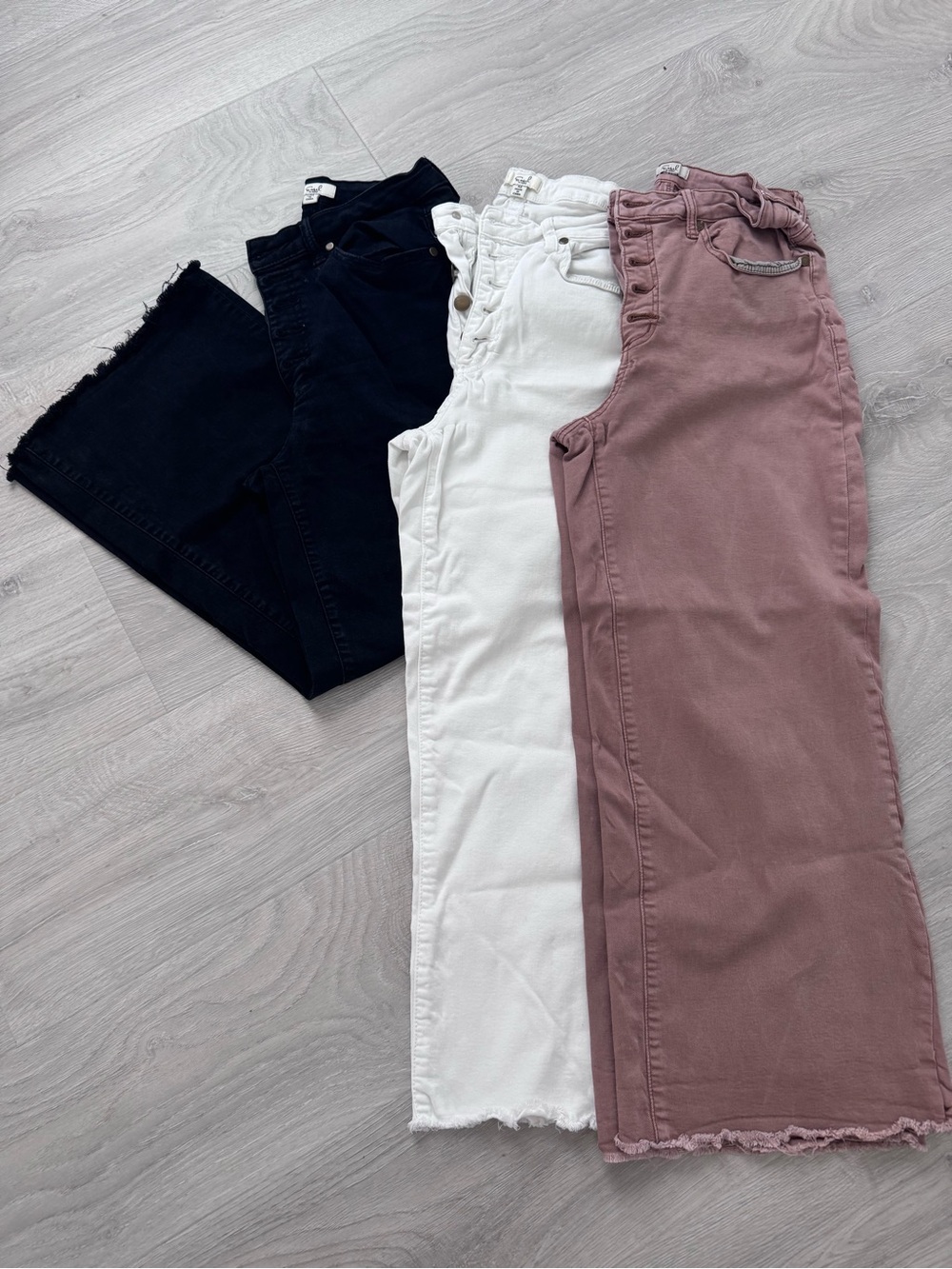 Bundle of easel Ankle-Cropped Jeans Trio — Black, White & Mauve